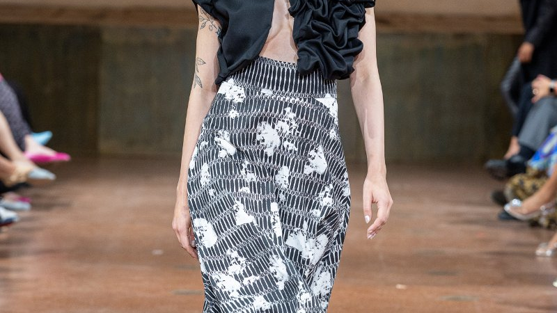 Pokaz mody w Mediolanie (zdjęcia z pokazu przedstawiające kolekcję)