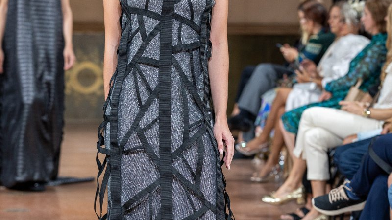 Pokaz mody w Mediolanie (zdjęcia z pokazu przedstawiające kolekcję)