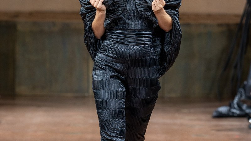 Pokaz mody w Mediolanie (zdjęcia z pokazu przedstawiające kolekcję)