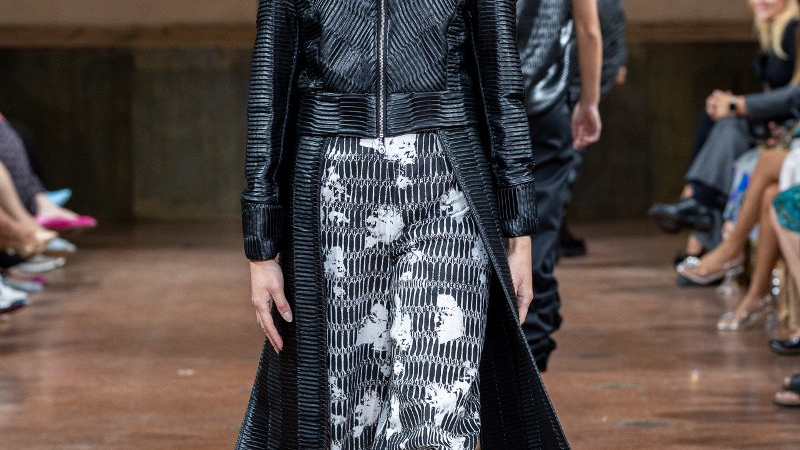 Pokaz mody w Mediolanie (zdjęcia z pokazu przedstawiające kolekcję)